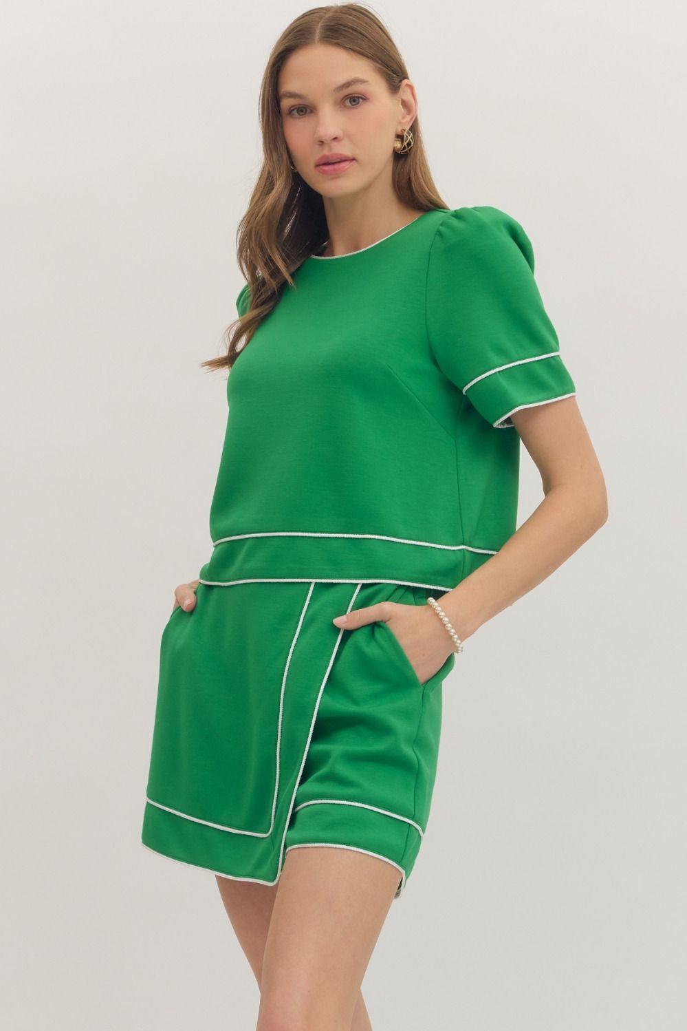 The Emerald Chic Set